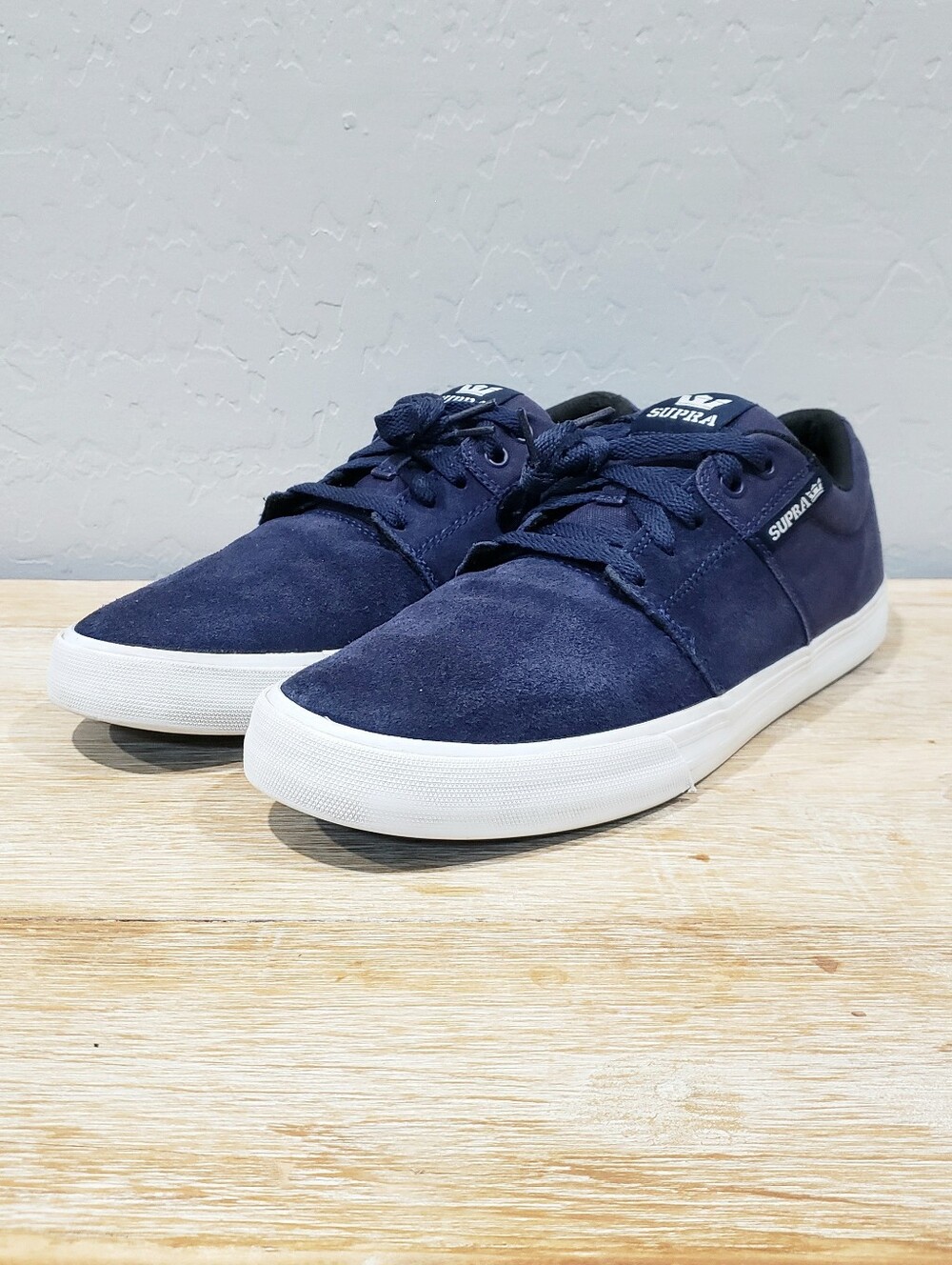 SUPRA Men's Stacks Vulc II Low-Top Suede/Canvas Skate Sneakers (11) Navy/White